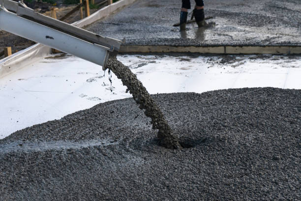 Best Concrete Pool Decks in Conroe, TX